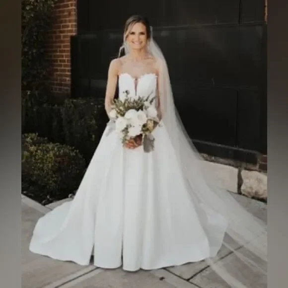 Lulus Now and Always White Beaded Embroidered Strapless Gown Size 8 NWOT - Picture 13 of 16